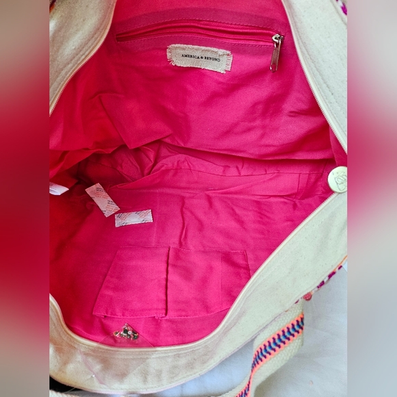 America & Beyond Tote Bag Bundle - Picture 3 of 10